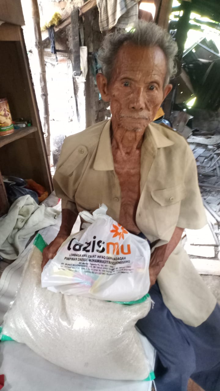 SIMPUH, Program Ampuh Untuk Membantu Lansia Dhuafa di Bojonegoro