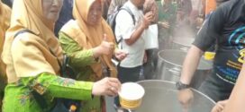 150 Ribu Pentol Bakso dalam 30 Ribu Porsi Habis Ludes Selama Dua Hari pada Momen Muktamar ke-48 Muhammadiyah & Aisyiyah di Solo